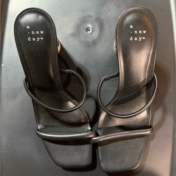 A New Day Heels Black Snake Strappy 8.5 Sandals - Picture 3 of 6